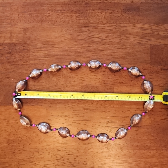 Vintage Tiger Cowrie Shell Necklace - Picture 7 of 9